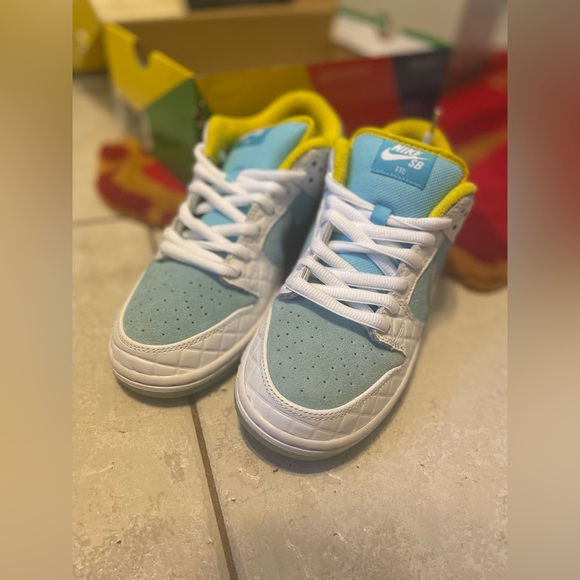 Nike SB Dunk Low “FTC Lagoon Pulse”
SZ 8M, comes with Original Box & extra laces - Picture 4 of 16